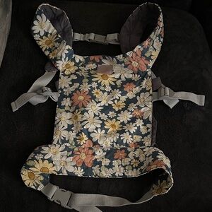 Floral Patterned Kids Carrier